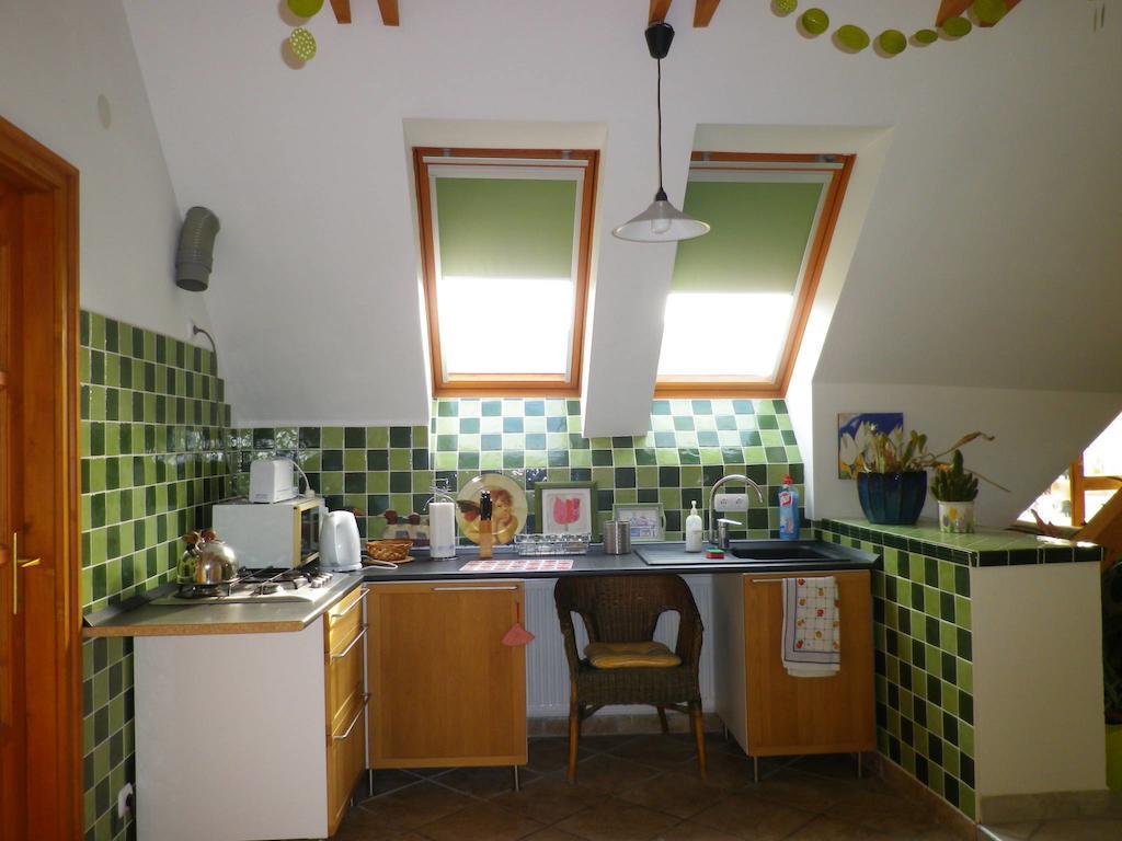 Királyszéke Apartman Eger Habitación foto
